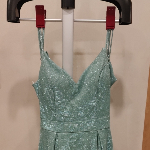 B Darlin Green Spaghetti Strap Mini Sundress - Picture 4 of 5